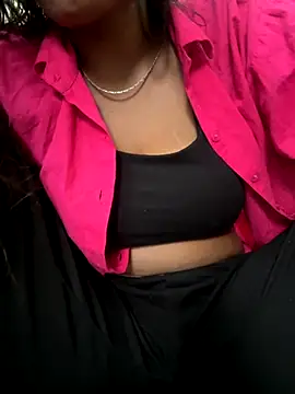 kissujaan online show from 10/30/25, 10:35