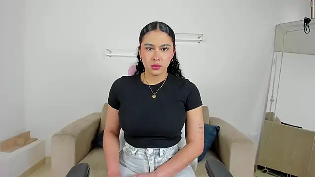 april smiith online show from 11/28/25, 12:16