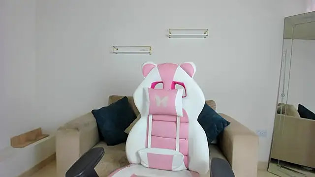 april smiith online show from 02/10/26, 12:15