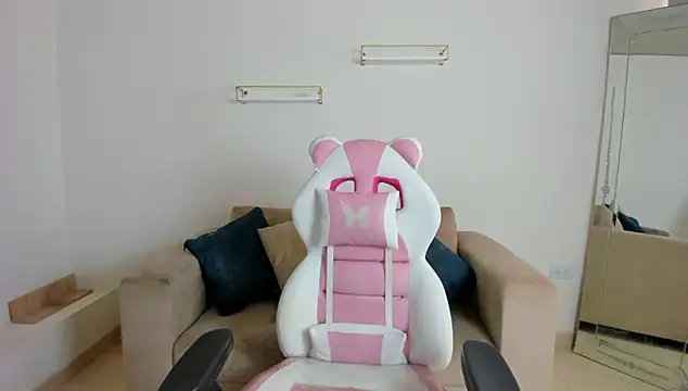 april smiith online show from 01/08/26, 02:12