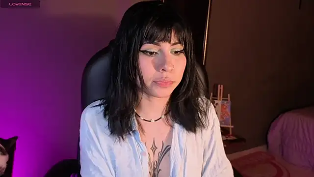 GaiaJoness online show from 11/13/25, 06:56