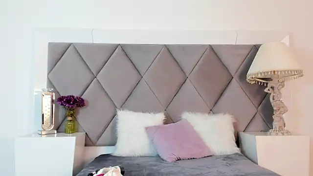 GiadaRizzo online show from 10/02/25, 01:25