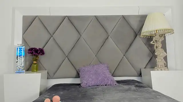 GiadaRizzo online show from 09/18/25, 05:05