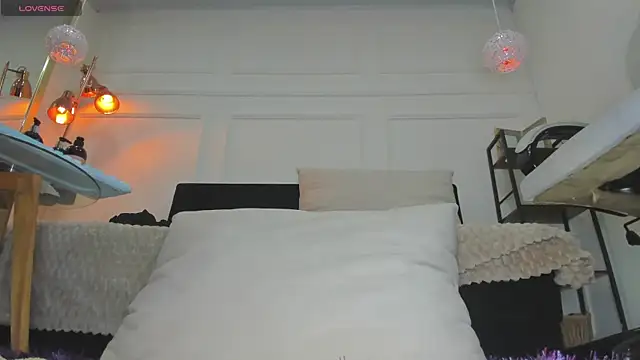 im Lorena online show from 12/05/25, 07:55