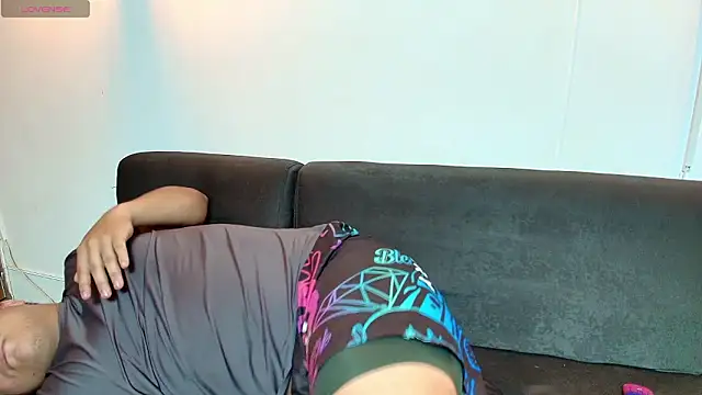 naomi campbel  online show from 02/04/26, 08:26