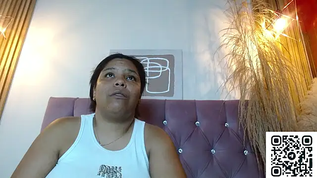 naomi campbel  online show from 05/29/26, 01:55