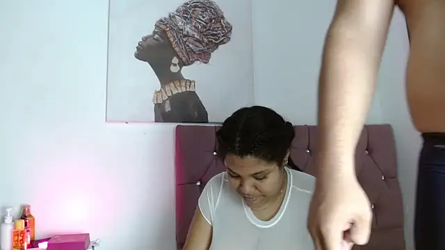 naomi campbel  online show from 02/25/26, 08:30