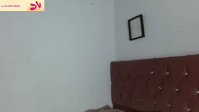 naomi campbel  online show from 03/21/26, 01:48