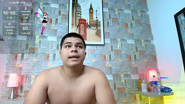 naomi campbel  online show from 11/29/25, 08:20