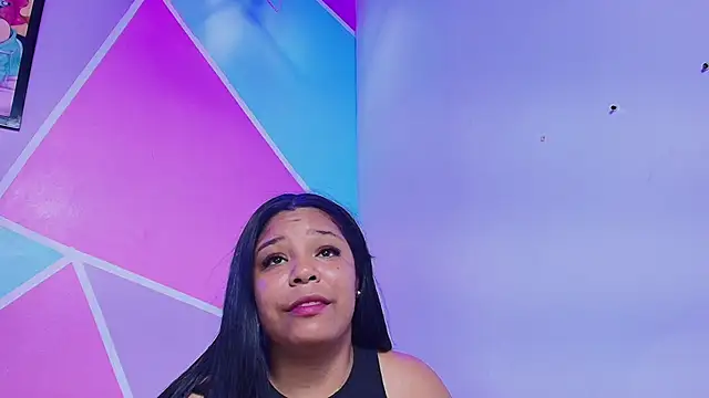 naomi campbel  online show from 04/08/26, 08:43