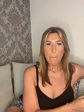 CurvyMILF Sienna online show from 06/11/26, 07:11