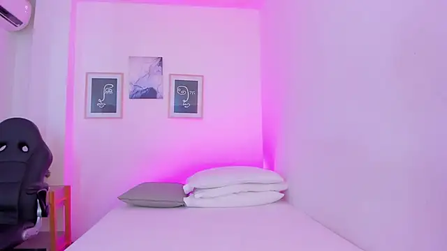 Anastasia lauren online show from 11/07/25, 08:13