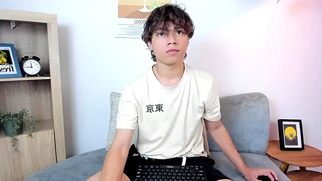 Snapshot of Honeymoon_sariel chatting on 02/01/26, 08:07 Honeymoon sariel online show from 02/01/26, 08:07