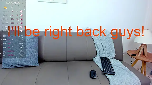 Snapshot of Honeymoon_sariel chatting on 01/05/26, 05:27 Honeymoon sariel online show from 01/05/26, 05:27