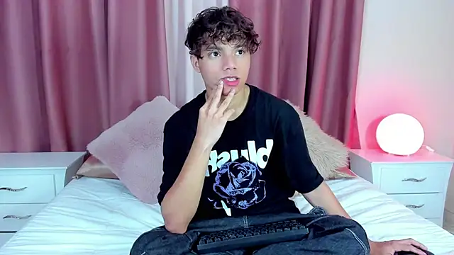 Honeymoon sariel online show from 03/18/26, 01:02