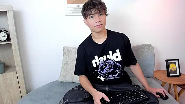 Snapshot of Honeymoon_sariel chatting on 02/11/26, 07:58 Honeymoon sariel online show from 02/11/26, 07:58