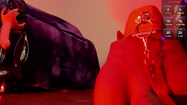 Violett Novoa online show from 10/31/25, 01:52