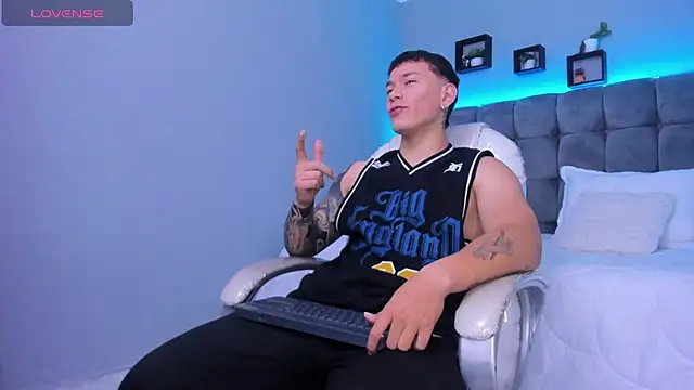 Thomas moon online show from 01/13/26, 01:15