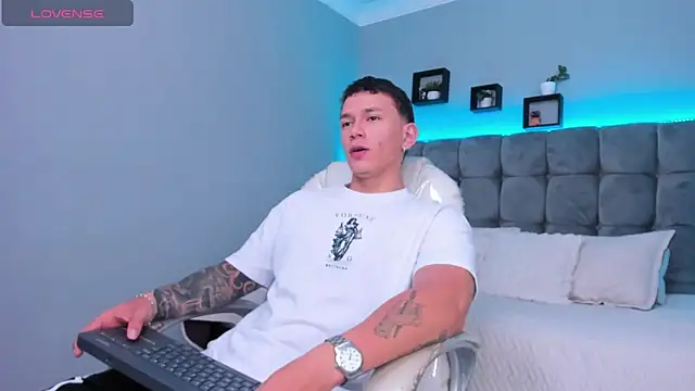 Thomas moon online show from 02/08/26, 12:36