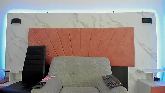 HellAndDante  online show from 12/16/25, 05:17