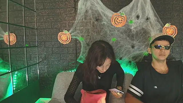 HellAndDante  online show from 10/21/25, 11:48