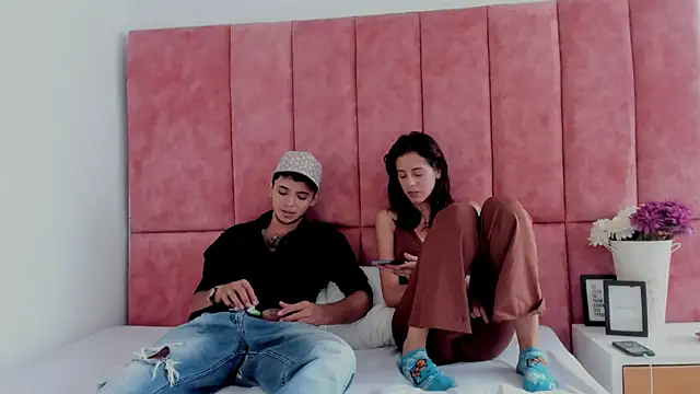 HellAndDante  online show from 12/02/25, 09:27