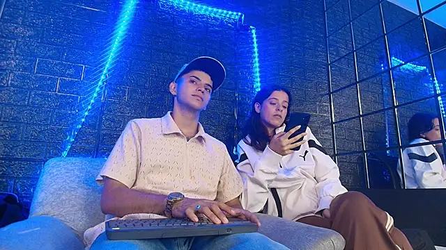 HellAndDante  online show from 11/13/25, 10:24