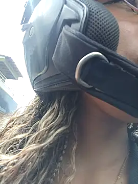 Elowen Clark online show from 02/09/26, 06:17