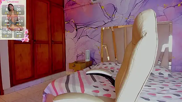 Elowen Clark online show from 10/09/25, 10:32