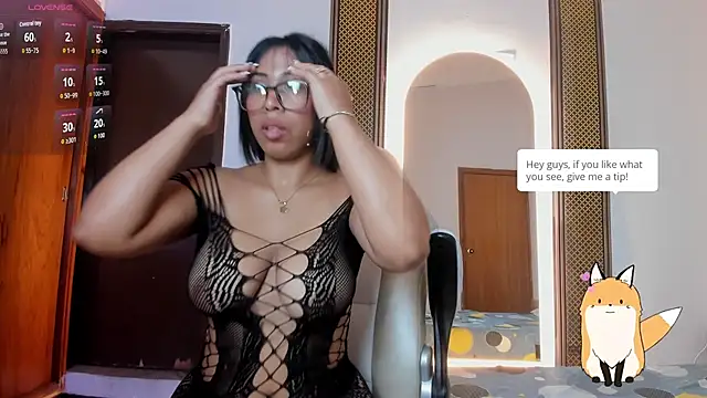 Elowen Clark online show from 12/14/25, 07:30