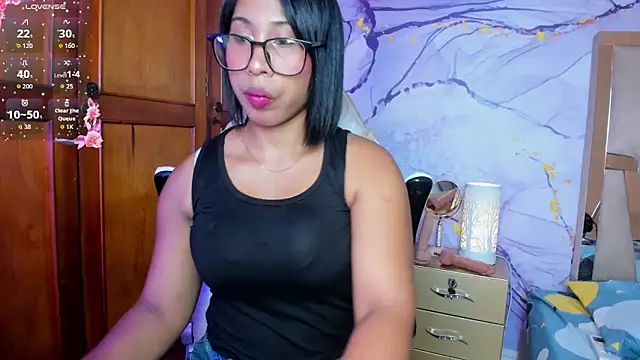 Elowen Clark online show from 10/22/25, 07:46