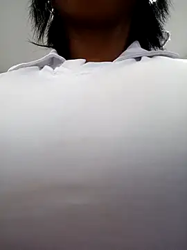 Elowen Clark online show from 04/05/26, 07:09