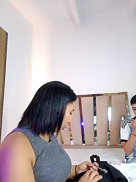 Elowen Clark online show from 02/24/26, 06:53