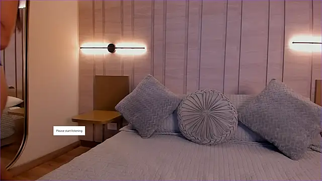 Snapshot of Isabellaroberts1 chatting on 10/08/25, 08:31 Isabellaroberts1 online show from 10/08/25, 08:31