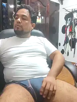 Snapshot of Hotknight chatting on 02/12/26, 02:11 Hotknight online show from 02/12/26, 02:11