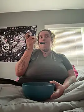 vanessraine online show from 04/06/26, 06:42