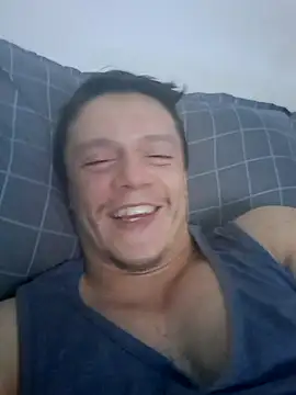 Snapshot of RAFAEL18-3_ chatting on 10/05/25, 10:50 RAFAEL18-3 online show from 10/05/25, 10:50