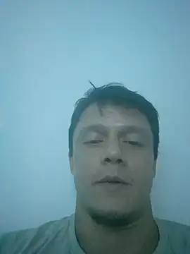 Snapshot of RAFAEL18-3_ chatting on 10/19/25, 02:03 RAFAEL18-3 online show from 10/19/25, 02:03