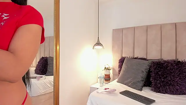 arianaa miller  online show from 11/20/25, 08:20