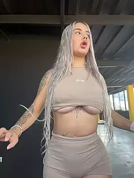 Snapshot of YouCandiSumisa chatting on 01/17/26, 04:54 YouCandiSumisa online show from 01/17/26, 04:54