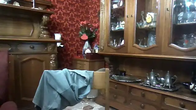 Torissimo92 online show from 09/19/25, 08:02