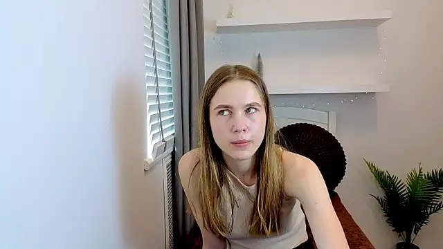 Snapshot of Spicy_Lexi chatting on 05/13/26, 12:56 Spicy Lexi online show from 05/13/26, 12:56