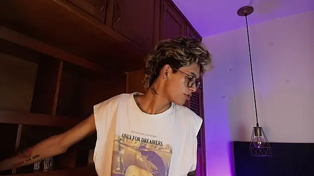 massimo alessandro online show from 09/28/25, 04:14