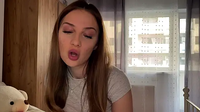 Snapshot of ScarlettSmithX chatting on 05/24/26, 04:34 ScarlettSmithX online show from 05/24/26, 04:34