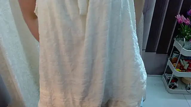 Shenlly online show from 09/21/25, 01:22