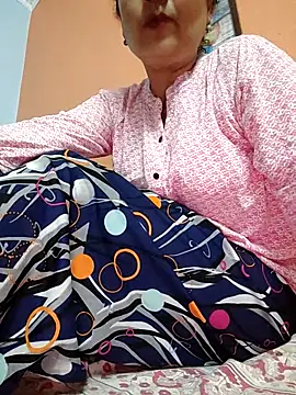 Snapshot of CUTE-PX chatting on 09/23/25, 02:24 CUTE-PX online show from 09/23/25, 02:24