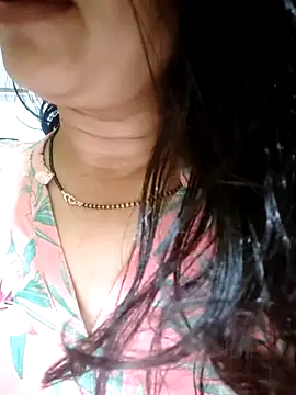 Snapshot of CUTE-PX chatting on 10/16/25, 03:31 CUTE-PX online show from 10/16/25, 03:31
