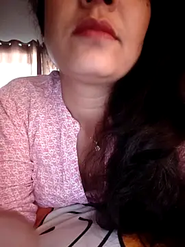 Snapshot of CUTE-PX chatting on 10/03/25, 02:37 CUTE-PX online show from 10/03/25, 02:37