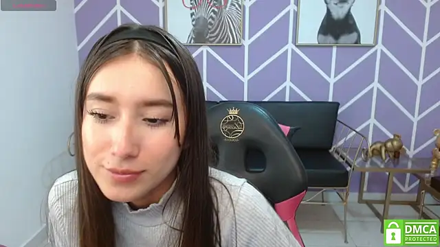 Snapshot of Adhara_Kitten chatting on 09/24/25, 01:06 Adhara Kitten online show from 09/24/25, 01:06