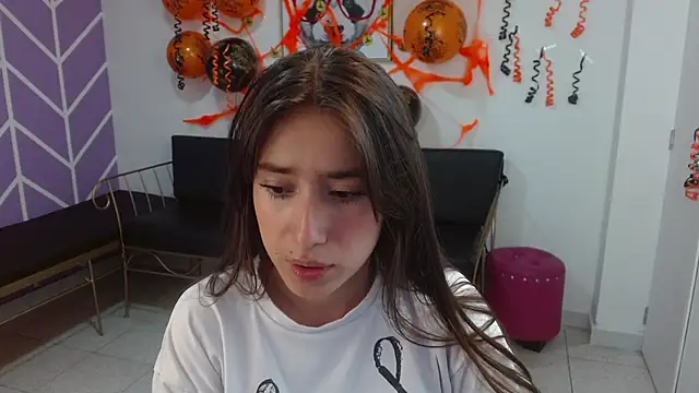 Adhara Kitten online show from 10/21/25, 12:59